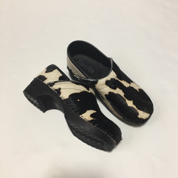 cow clogs